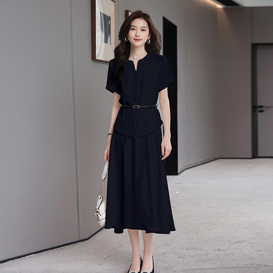 

Дизайнерский комплект рубашки и платья Женская мода Темперамент Знаменитость Бюст Юбка Формальная одежда Комплект из двух предметов XXL