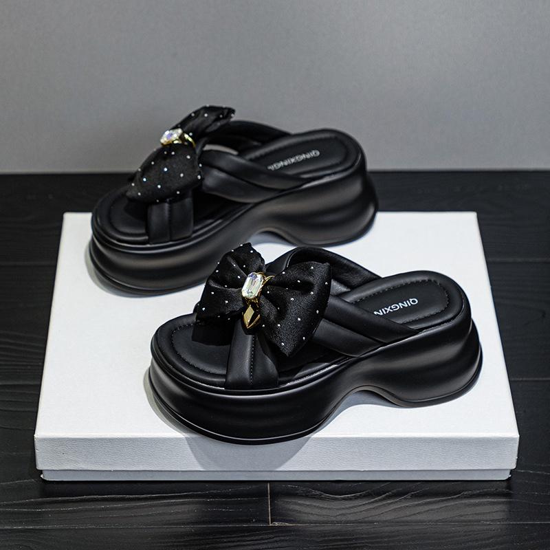 Cool Slippers Women's Summer Wear 2025 New Bow Rhinestone Thick-soled French Muffin Thick-soled Versatile Women's Sandals