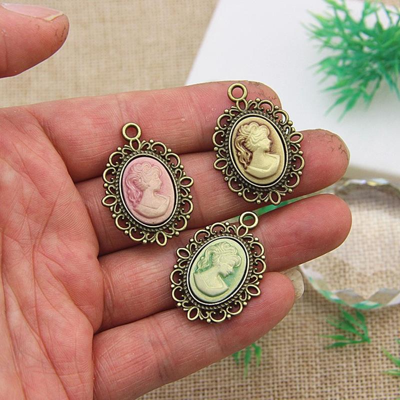Antique Silver Oval Zinc Alloy Pendant With An Inlaid 18*25Mm Beauty Head Design, Hair Accessory Necklace, Diy Jewelry Accessory