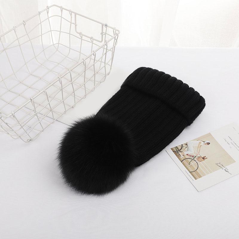 Hot Sale Drop Shipping Hot Sale Winter Warm Thick Fox Fur Pom Pom Fur Ball Beanie Hat