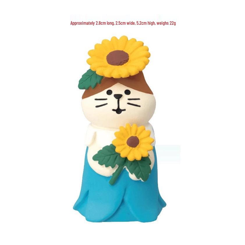 Trendy Japanese Watermelon Cat Figurine: Resin Ornament & Bonsai Decoration