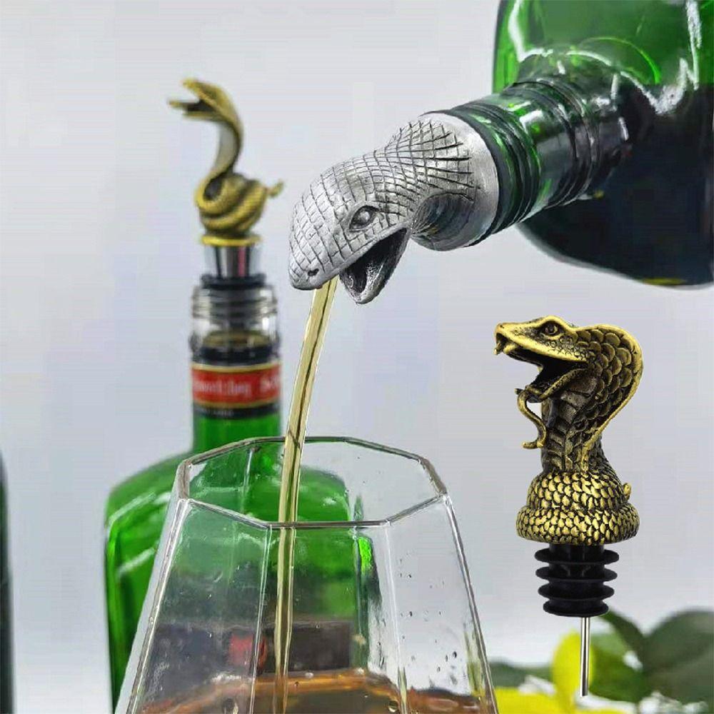 Zinc Alloy Wine Pourer Ornament Wine Aerators Unique Snake Bottle Stoppers  for Kitchen Accessories