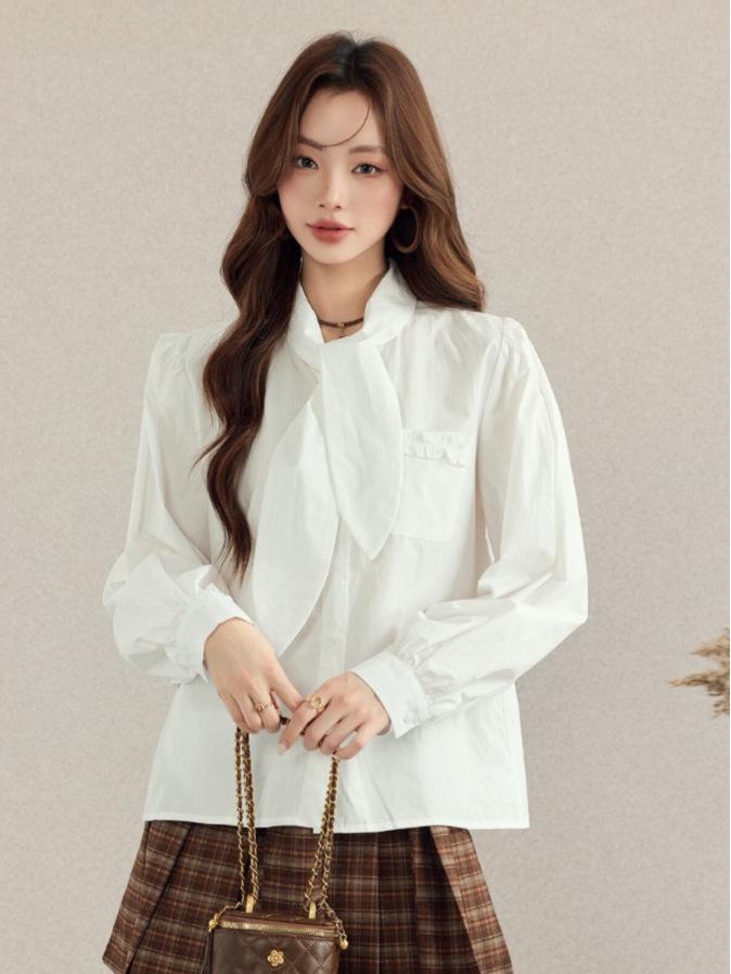 Elegant French Style White Long-Sleeved Women's Shirt - Early Autumn Chic, Slimming Design