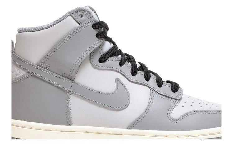 Nike Wmns Dunk High 'Aged Grey'