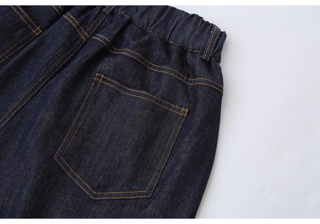 Frühling 2026 Plus-Size Jeans mit elastischem Bund und weitem Bein für Damen - Modische und schlankmachende lange Hosen