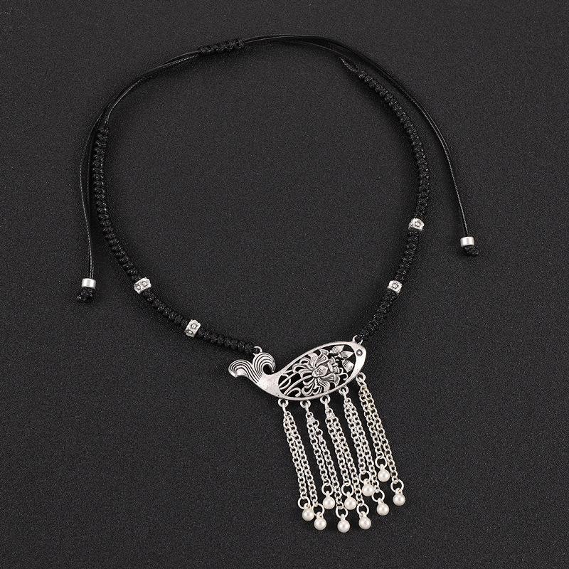 Retro imitation Thai silver short necklace femininity versatile collarbone chain flower fish handwoven jewelry