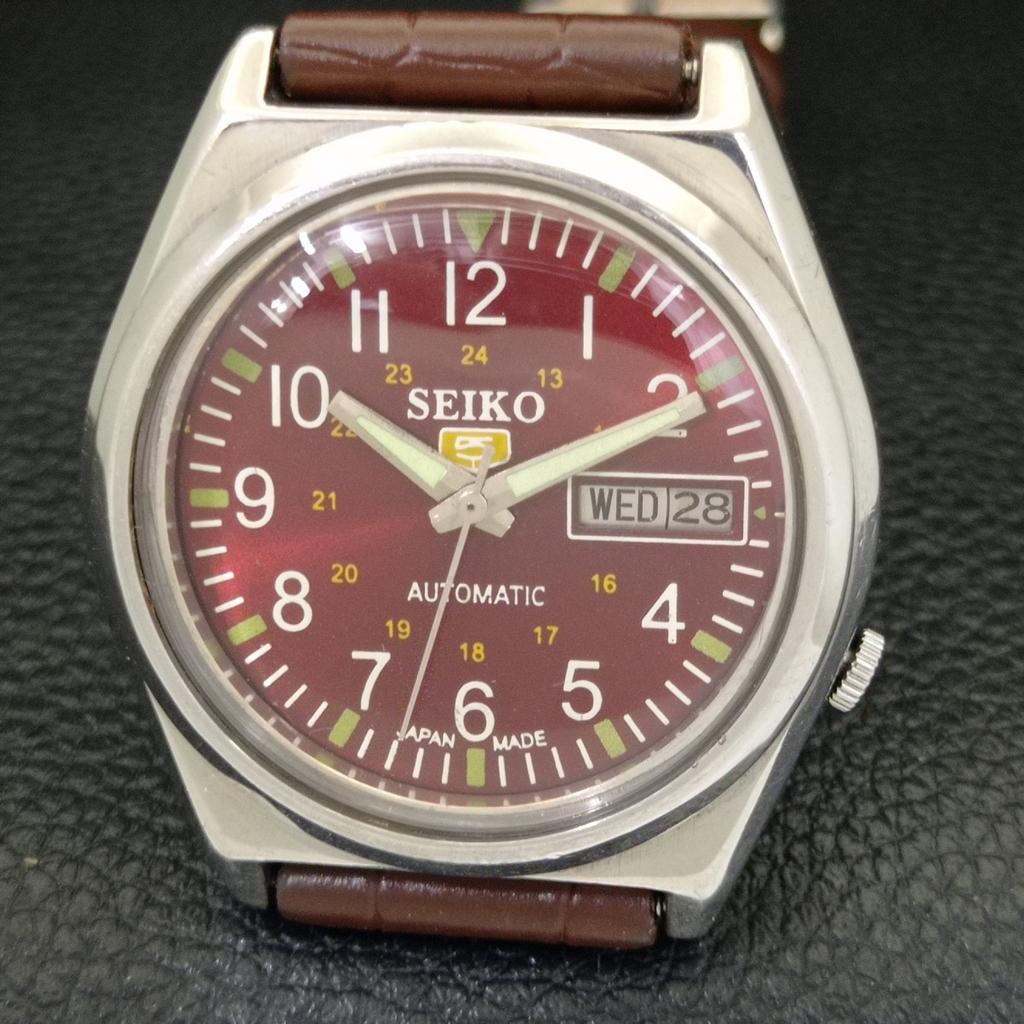 Seiko 5 AUTOMATIC JAPAN MENS 7009A VINTAGE MAROON COLOR DIAL WATCH A701277-5
