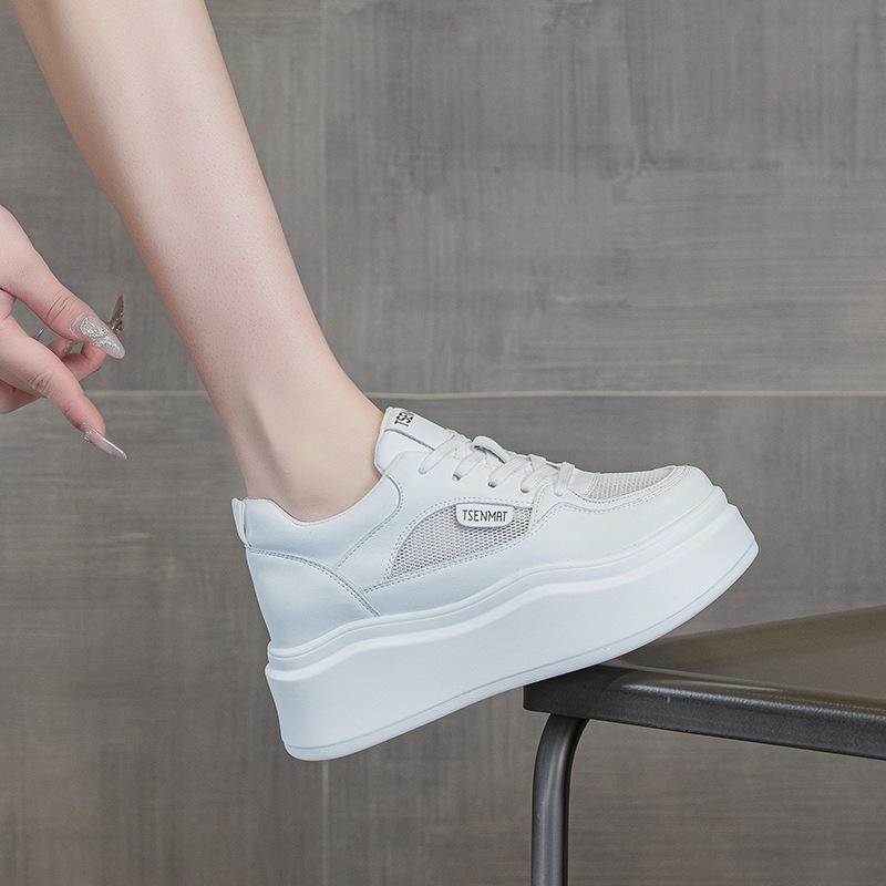Thick-soled Muffin Little White Shoes Women's Autumn and Winter New Versatile and Thin Breathable Sports and Leisure Board Shoes