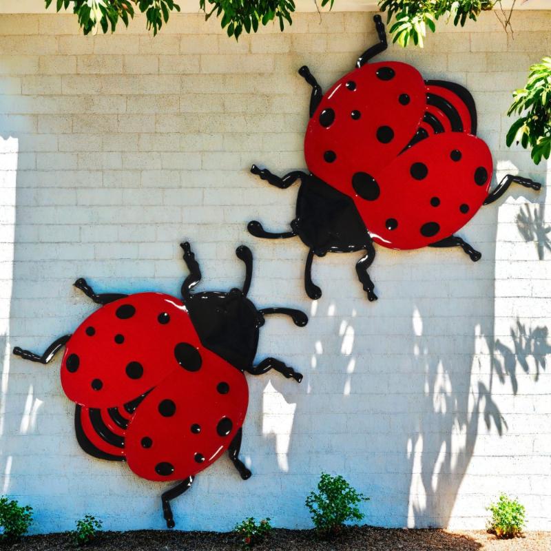 1/3Pcs Iron Bees Ladybugs Butterflies Wall Decor Colorful Garden Decoration Outdoor Indoor Metal Craft Vibrant Home Furnishings