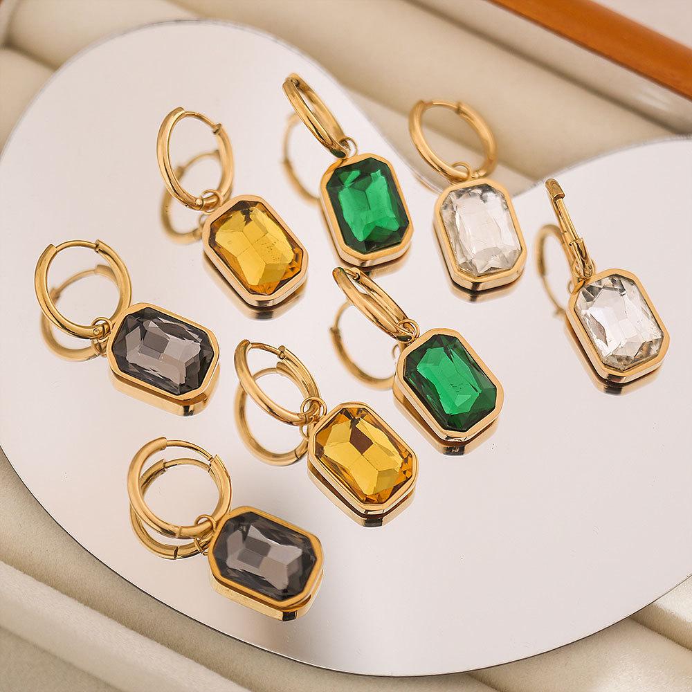 Modă Europeană și Americană Versatilă Cercei Stud din Oțel Titan cu Howlit pentru Femei