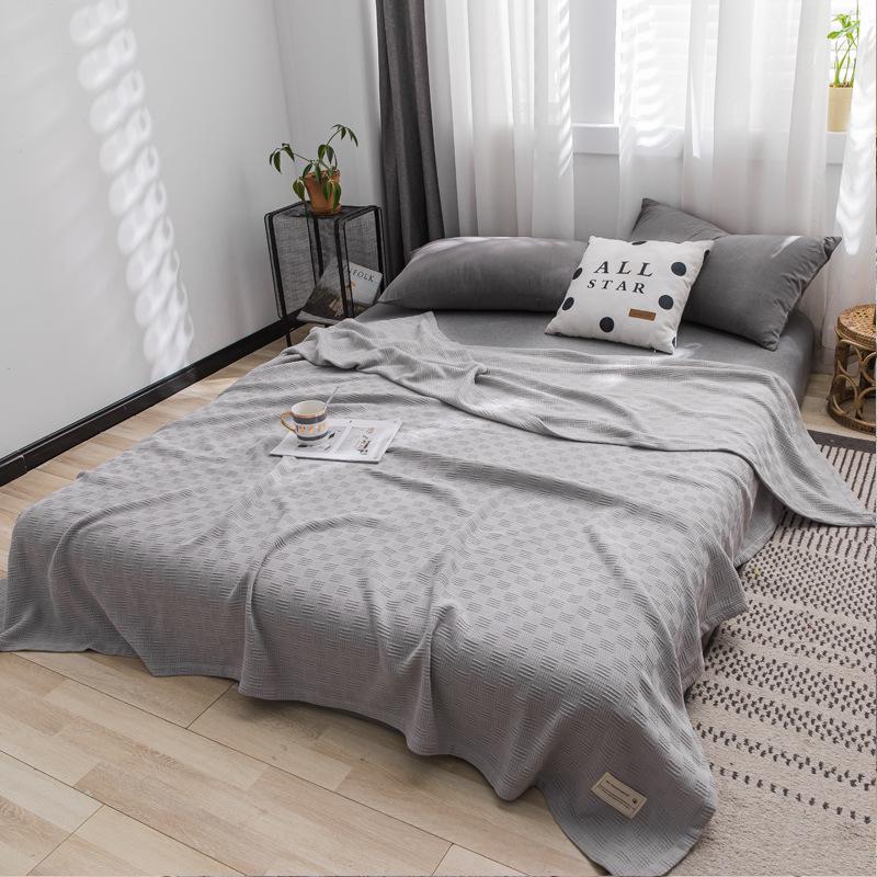 

2025 Pure Cotton Solid Color Thickened Gauze Blanket - Ideal for Sofa, Air Conditioning, or Napping 100x150 cm світло-сірий колір