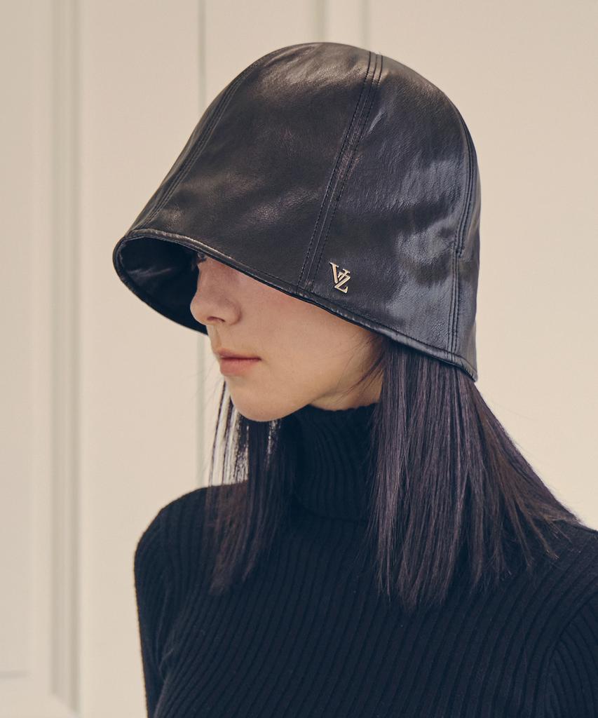 Bajal Vz Studded Vegan Leather Tulip Hat Black