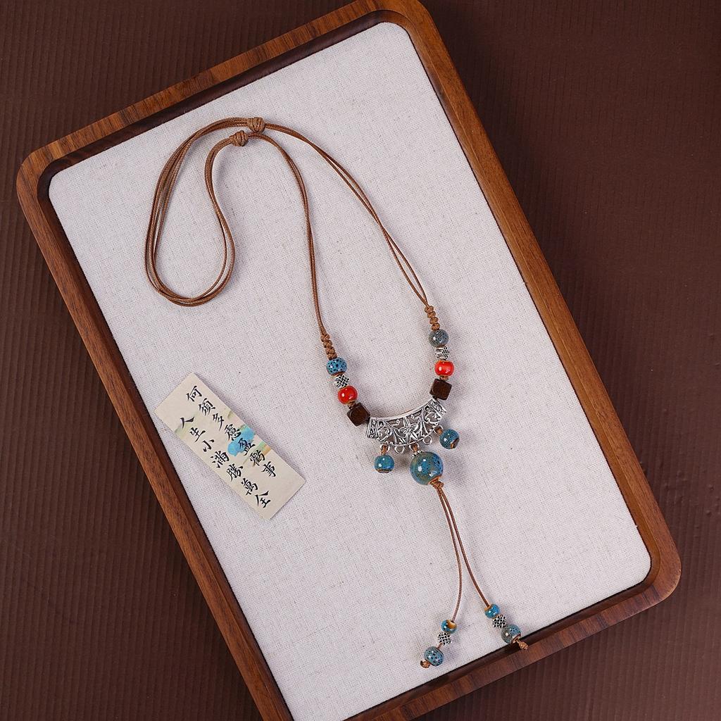 Ceramic Necklace Does Not Fade Women's Light Luxury Niche Autumn and Winter Sweater Necklace Jewelry