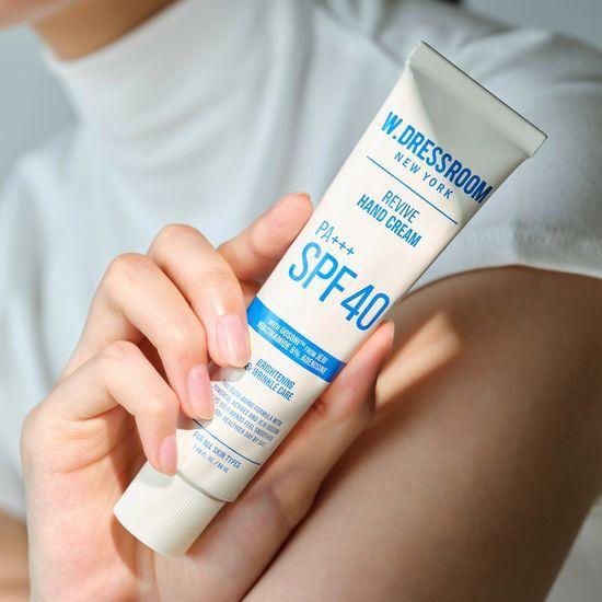 W.DRESSROOM Revive Functional Hand Cream SPF40/PA+++ 50ml