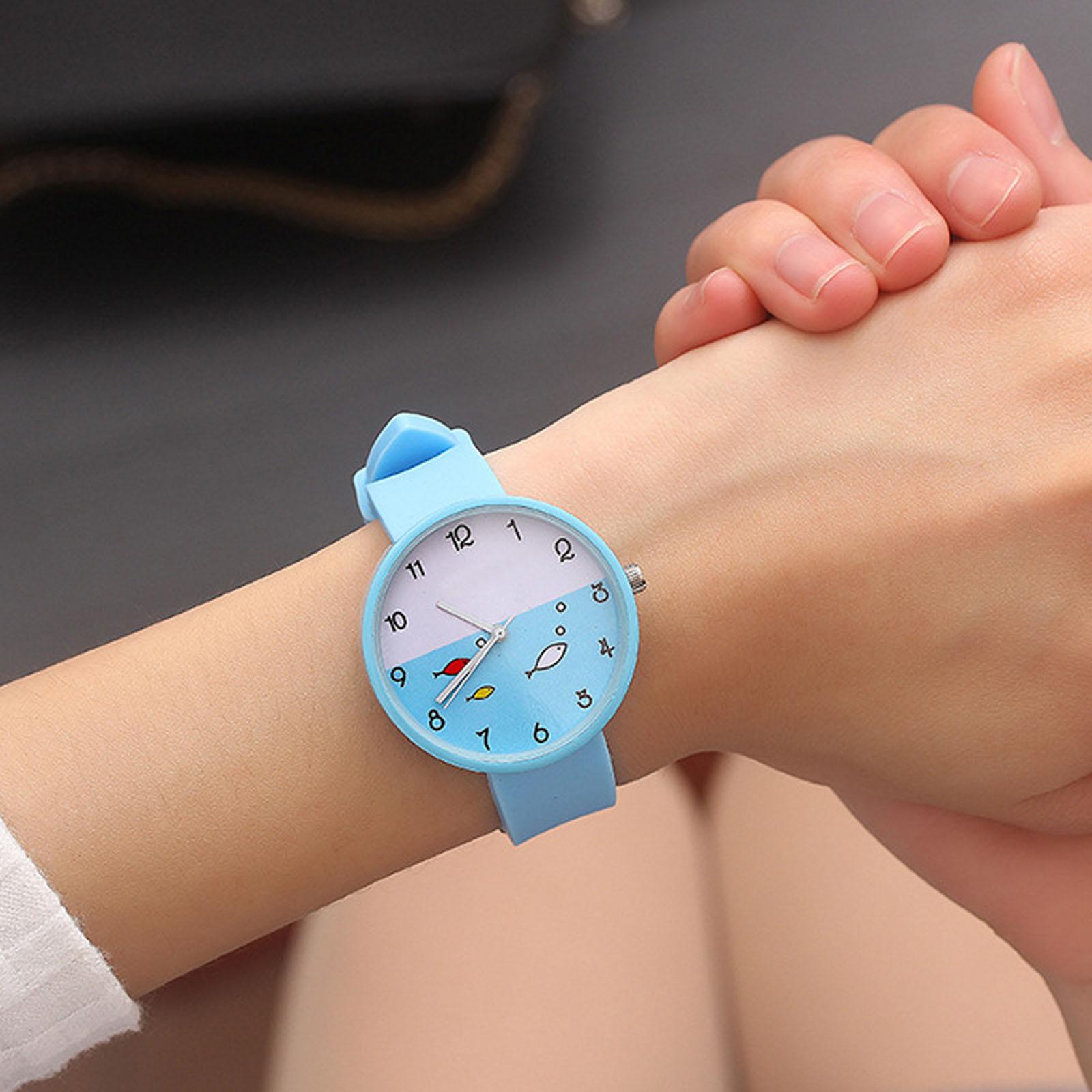 

Женские модные кожаные часы One Size синий