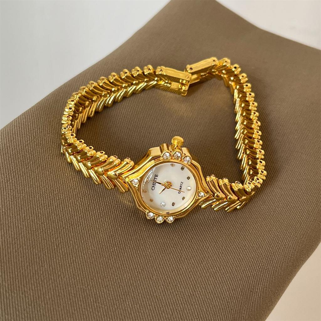 Chiste Vintage Chain Exquisite Niche Fashion Women'S Watch Watch Women'S Wheat Ear Strap Simple Dial