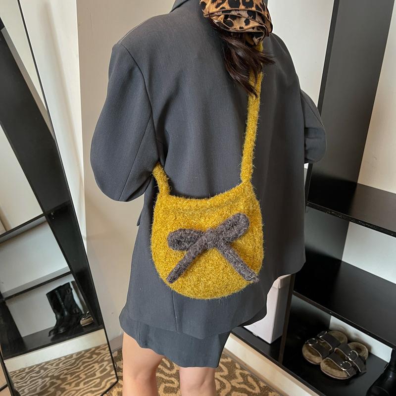 2025 new bag Macaron plush oval cute little crossbody shoulder backpack bow mobile phone bag