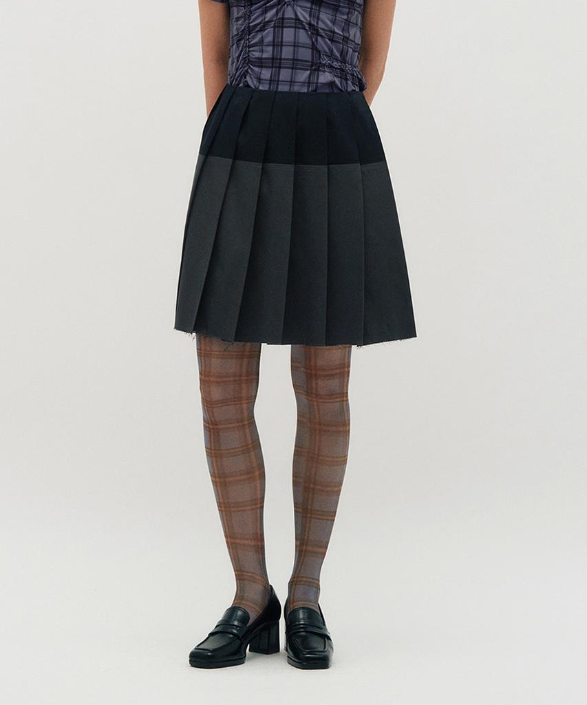 Kimjisu Raw Edge Color Block Pleated Skirt _ Navy