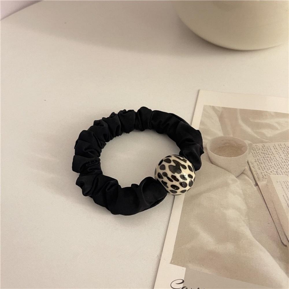 

1Pcs Vintage Leopard & Pearl Scrunchie Set, Classic Color Block Design, Perfect for Daily & Office Hairstyling