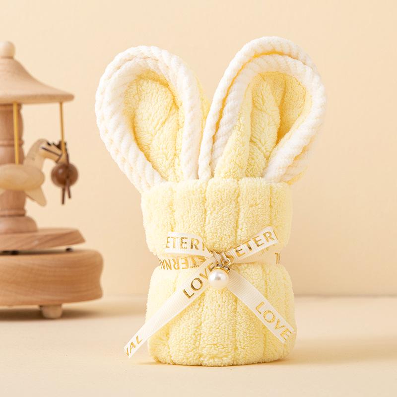 Little Rabbit Souvenir Towel - Cute Wedding, Birthday, and New Year s Gift 50*25cm includes pearls жёлтый