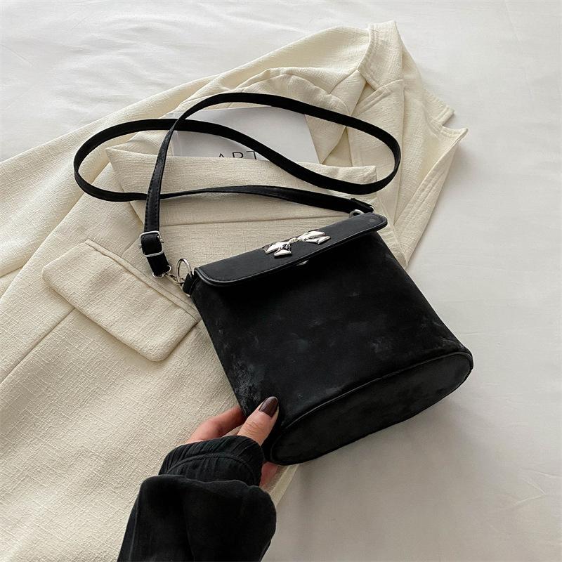 High Value Messenger Bag Summer Bow Decoration Fashion Design Shoulder Underarm Bag Bucket Bag