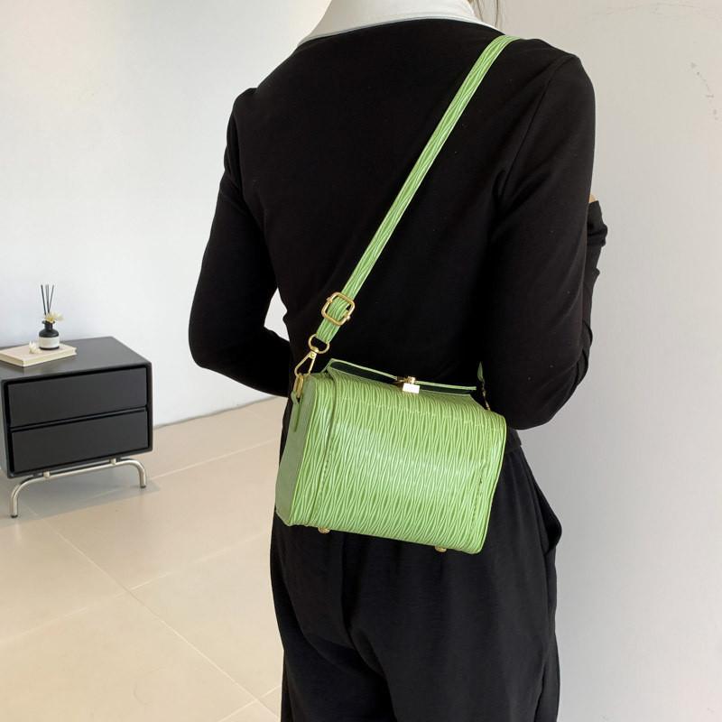 Wholesale Popular New Style Niche Rhombus Single Shoulder Sling Bag Women Bags 2023 Autumn All-match Small Square Bag