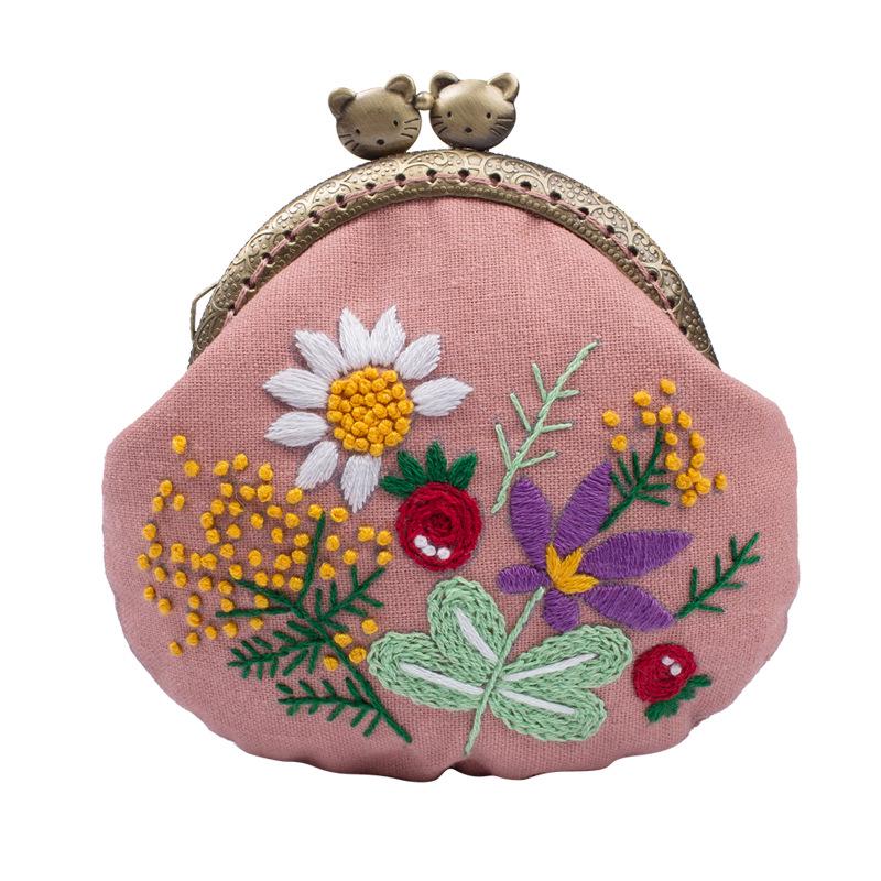 Lu Embroidery Floral Coin Purse DIY Kit: 3D Beginner's Handmade European Design