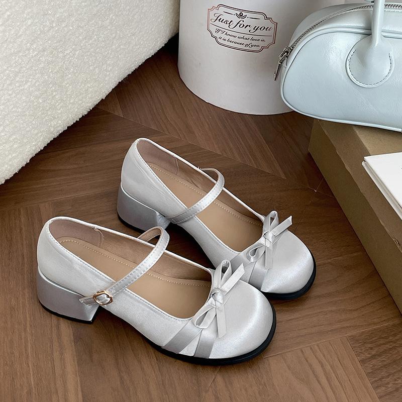 

Pink retro French light mouth Mary Jane single shoes women s summer 2025 new versatile skirt thick heel cool single shoes 40 серебряный