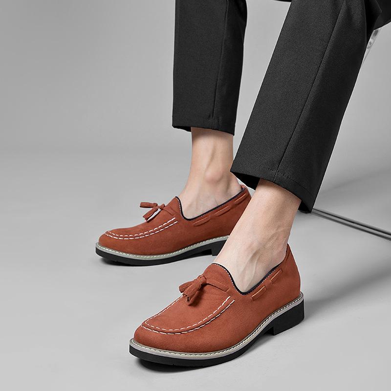 New leather shoes large size heightening Doudou shoes breathable loafers men's suede leather fringed feet casual men 2025