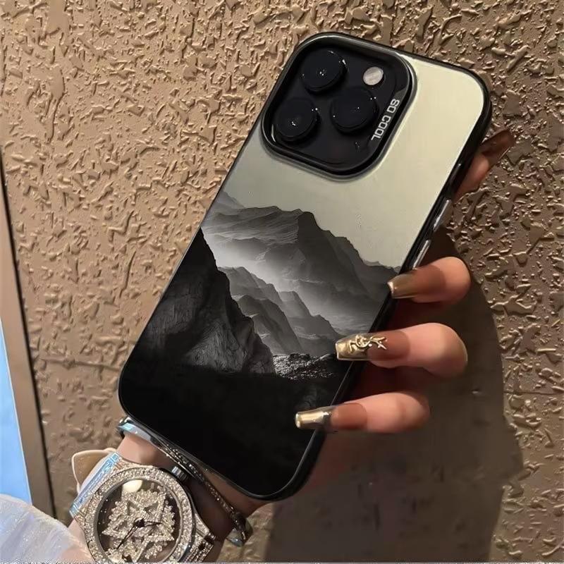 Dark Mist Mountain Range Phone Case For IPhone 17 16 15 14 Pro Max 13 12 11 Pro Max 7 8 Plus XS XR X 16E Hard Cover Case Funda