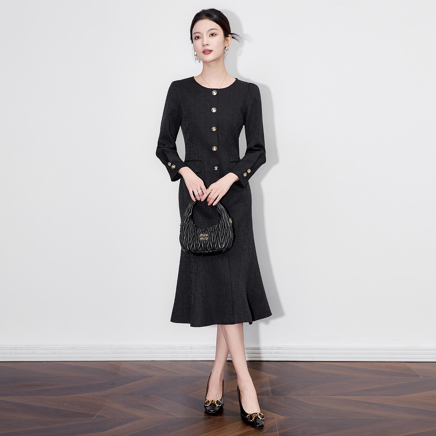 

Elegant Autumn Fishtail Hem Waist-Cinching Long-Sleeved Dress for Women M