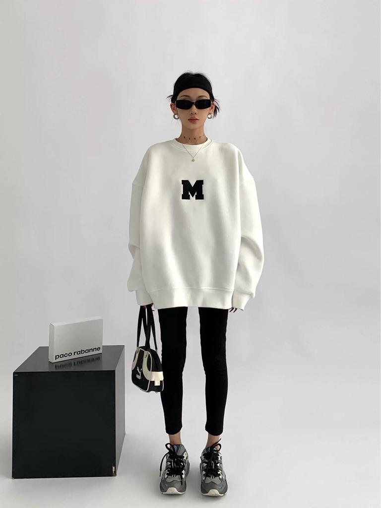 Damska koreańska minimalistyczna bluza z okrągłym dekoltem z haftem M, luźny sweter, kolekcja wiosenna.