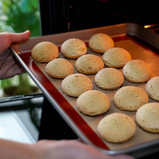 Backmatte 30-Ring Silikon Antihaft Hitzebeständig 0,4 mm Dicke Ofen Kühlschrank Sicher Backhilfe mit Anti-Rutsch-Kanten Küchenmatte