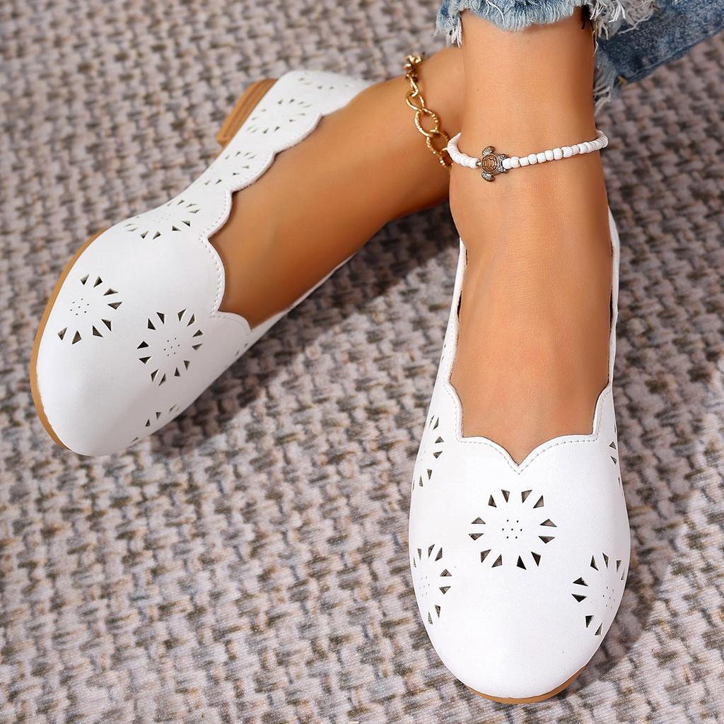 Fashion Woman Flats Loafers Low Heel Sandals Round Toe Casual Fashion New in 2025 Trandy Hollow Slip-on Barefoot Elegant Comfortable Red