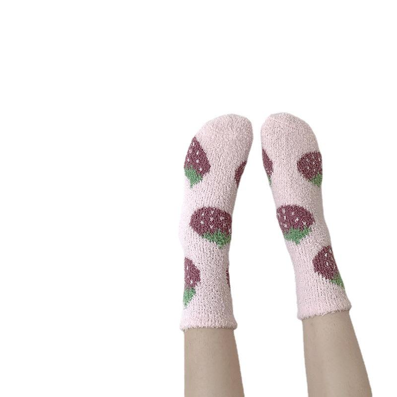 Women's Coral Velvet Mid-Tube Cream Socks: Trendy, Thick, and Cozy for Winter and Home Use