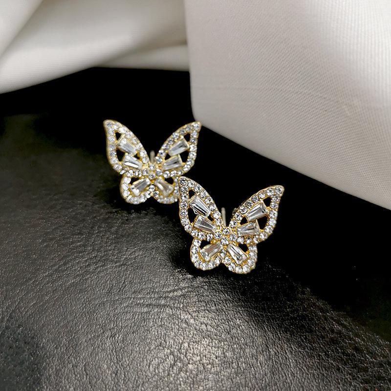 

Eryun wish white diamond zircon butterfly stud earrings super flash temperament three-dimensional earrings
