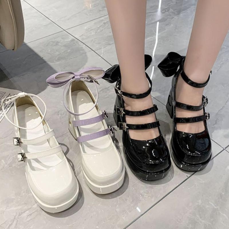 2024 Escarpins Chaussures Lolita Plateforme Chaussures Mary Jane Sangle à Boucle Étoile Femmes Lacées en Cuir PU Filles Rivet Chaussures Décontractées Kawaii