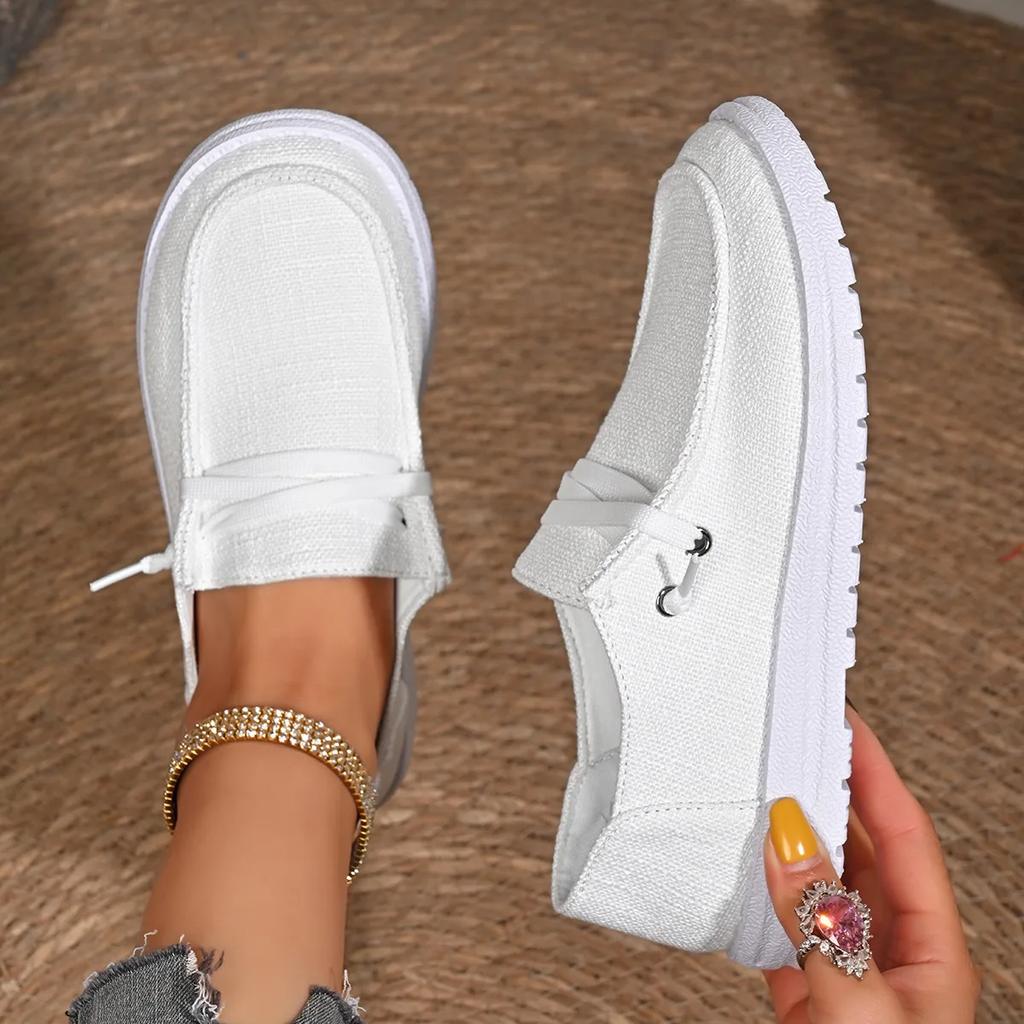 Large Size Women's Shoes Spring and Autumn New Fashion Casual Sports Shoes European and American Flat Bottom Lace Up Single Shoe