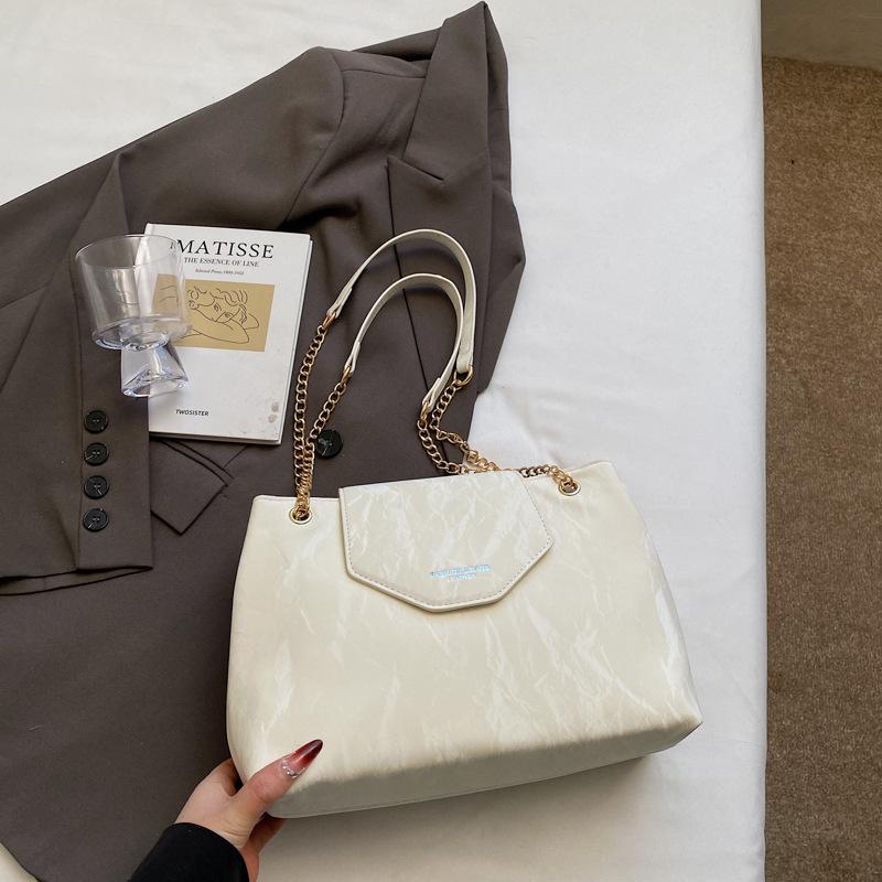 Premium chain bag women's new large-capacity tote bag fashionable commuter shoulder messenger bag