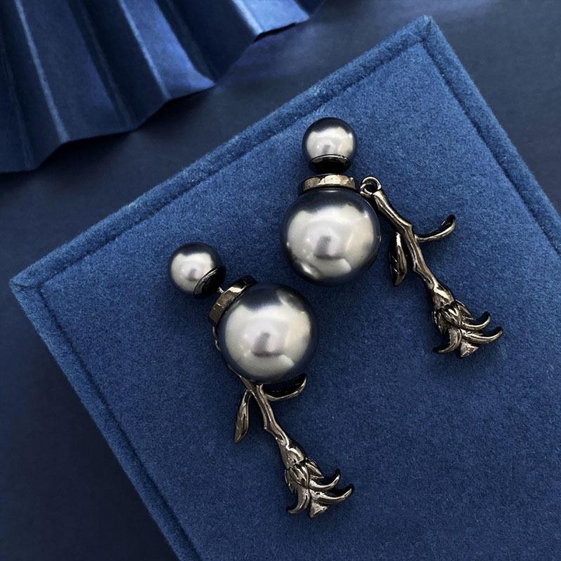 

Пара сережек с жемчугом размером с розу Ins Flow Персонализированные ретро-серьги-гвоздики Аксессуары