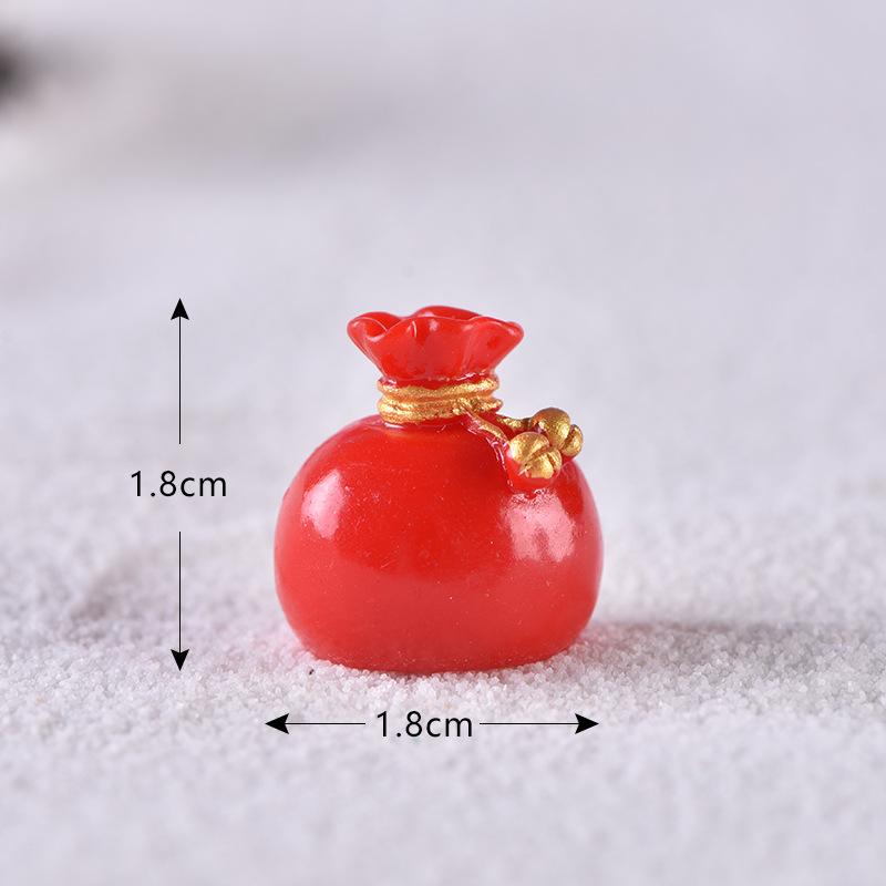 Mini Resin Christmas Decoration Santa Claus Snowman Tree Micro Landscape Model DIY Miniature Garden Figurines Home Decoration