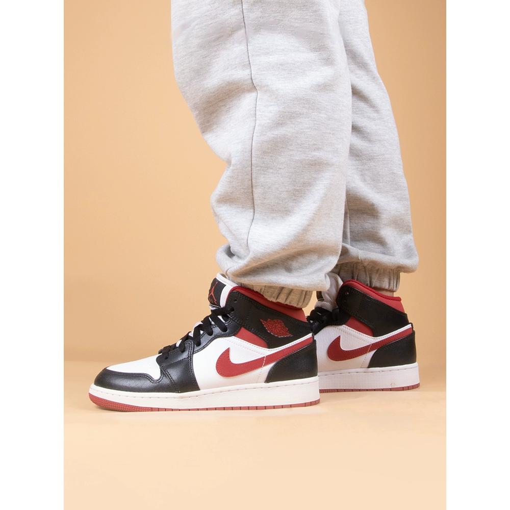 New Jordan Kids Air Jordan 1 Mid 'Metallic Red' Sneakers DJ4695-122