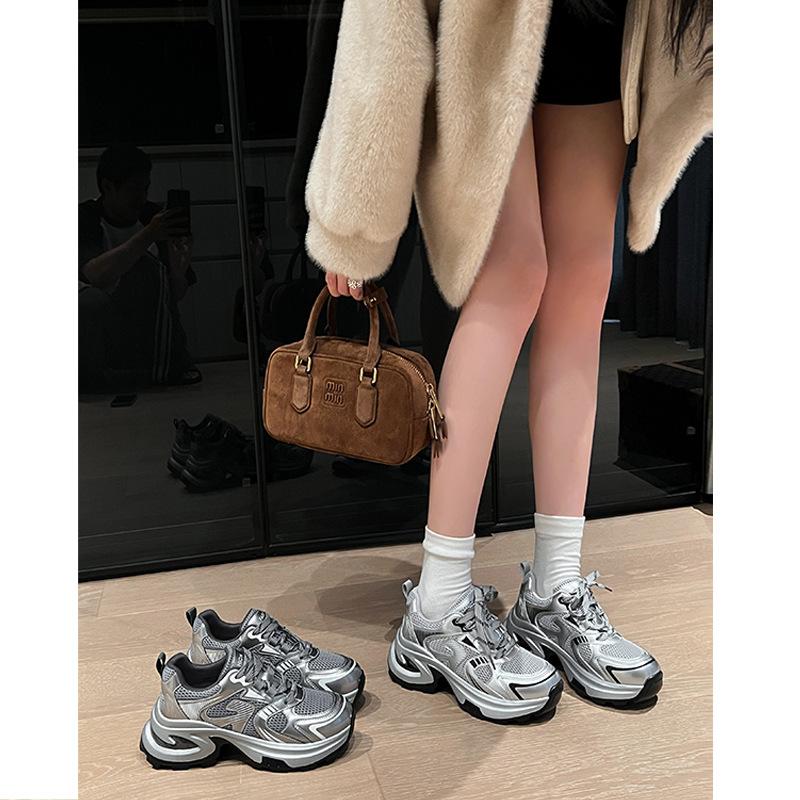 Korean niche brand new small man height increase autumn and winter dad shoes women's 2025 winter new sports and leisure shoes women