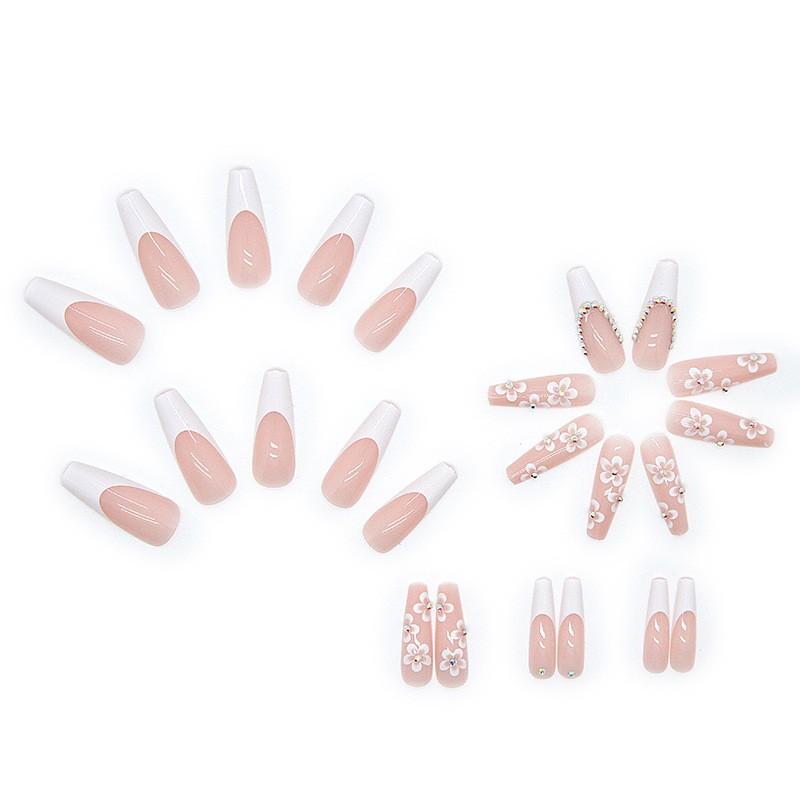 24 stykker Korte falske negler Press-on-negler Glitter Manikyr-neglelapper 10ml