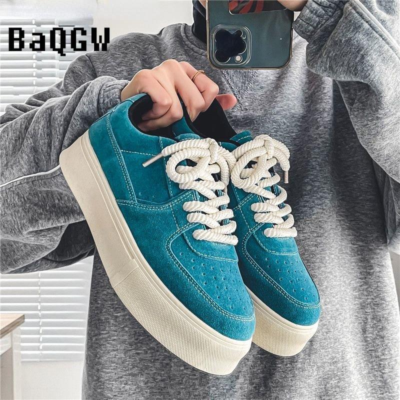 Korean Casual Canvas Shoes Men Thick Bottom Lace Up Sneakers Suede Leather Skateboard Shoes Trend Retro Designer Sneakers Male