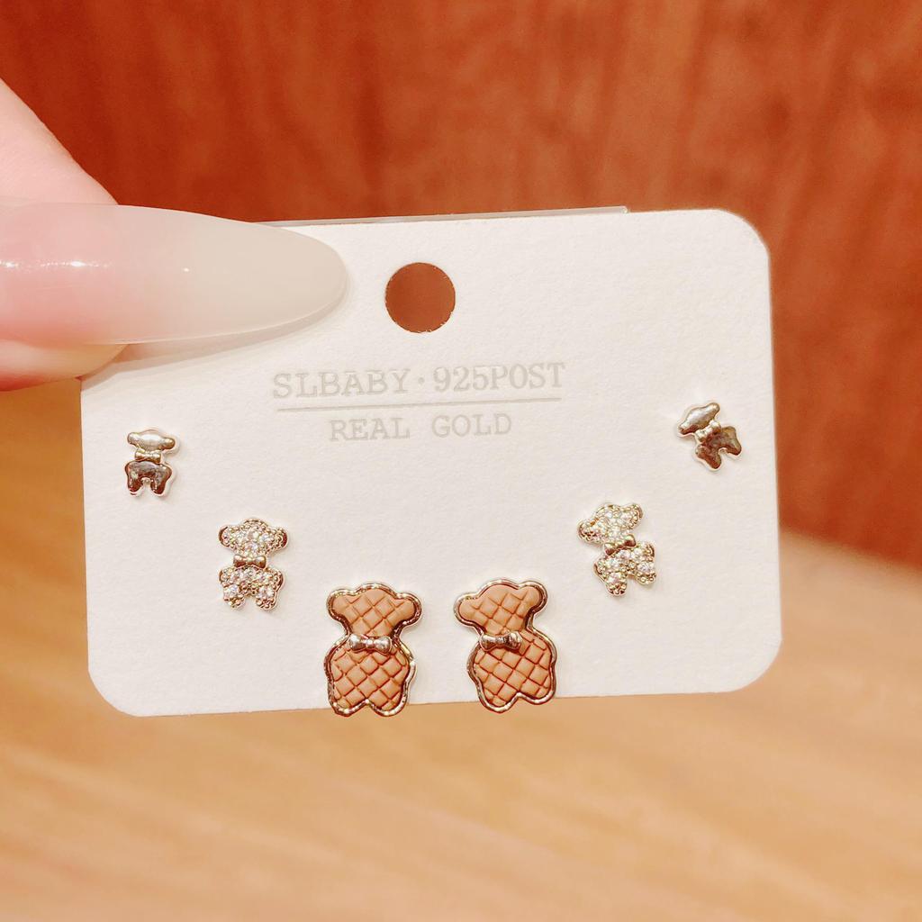 Environmentally Friendly Nickel-Free Gold Plated Women's Stud Earrings - High-End, Simple, Versatile Design