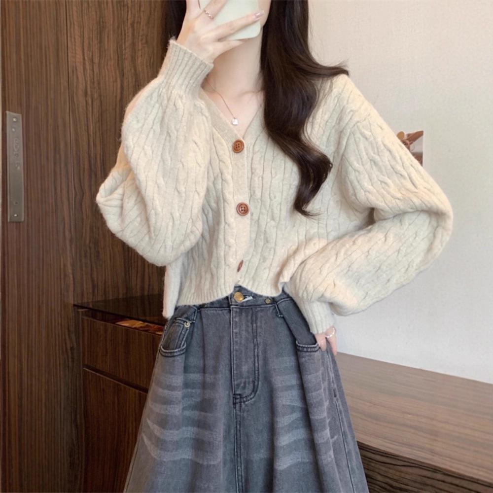 Women's Retro High-End Cable Knit Cardigan, Autumn/Winter 2026 - Loose, Lazy Fit with Long Sleeves