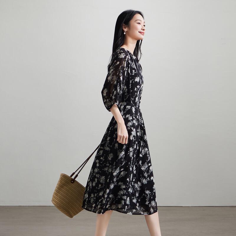 SOFSIL Black Floral V-Neck Midi Dress