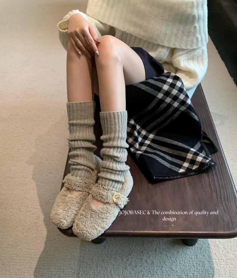 

Туфли на плоской подошве, мягкие и пушистые, для женской верхней одежды, новые модели осень-зима 2025 года, туфли Мэри Джейн из бархата, хлопковые туфли Doudou 39 серый