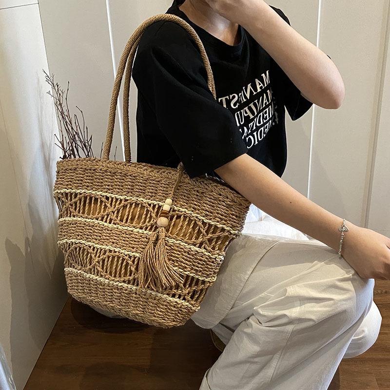 Holiday leisure large-capacity woven bag summer new fashion straw bag versatile shoulder bag